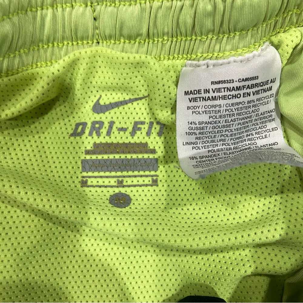 Nike Soulcycle Men's Shorts Black Size M Running/Sports Dri-Fit - Picture 5 of 5